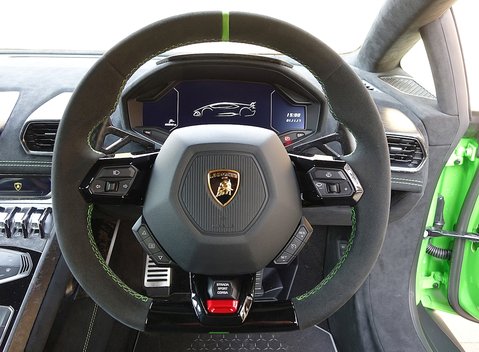 Lamborghini Huracan Performante 5