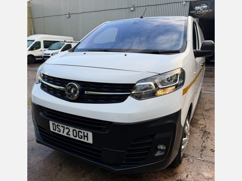 Vauxhall Vivaro 1.5 Turbo D 2900 Dynamic Panel Van 6dr Diesel Manual L2 H1 Euro 6 (s/s) (10 17
