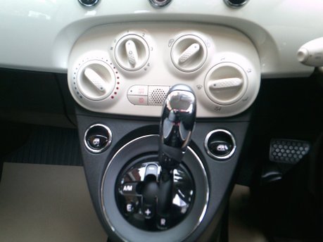 Fiat 500 LOUNGE DUALOGIC ONLY 35,000 MILES FROM NEW 18