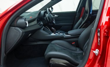 Alfa Romeo Giulia GTA 18