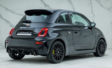 Abarth 695 Competizione 3