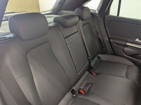 Mercedes-Benz EQA EQA 250 Sport 5dr 46