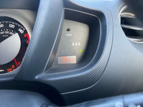 Toyota Urbancruiser 1.4 Urban Cruiser D-4D 4WD 5dr 33