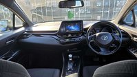 Toyota C-HR 1.8 VVT-h Icon SUV 5dr Petrol Hybrid CVT Euro 6 (s/s) (122 ps) 15