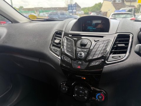 Ford Fiesta 1.25 Zetec Euro 5 3dr 12