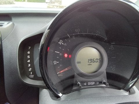 Peugeot 108 Top 1.0cc 6