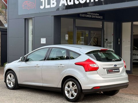 Ford Focus 1.6 Focus Zetec 105 5dr 7