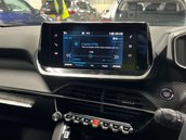 Peugeot 2008 1.2 2008 Allure Premium PureTech S/S 5dr 8