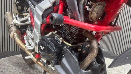 Lexmoto Venom 2016 125CC LEARNER BIKE PROJECT BIKE SPARES OR REPAIR 17