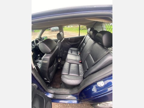 Volkswagen Golf SE TDI 6