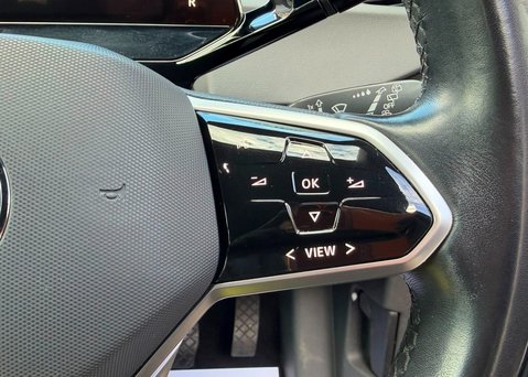 Volkswagen ID.3 Pro Performance 58kWh Life Hatchback 5dr Electric Auto (204 ps) 14