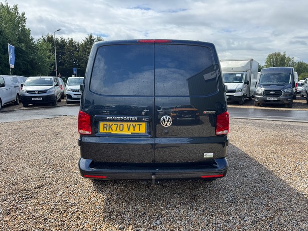Volkswagen Transporter AUTO LWB L2H1 Highline T32 A/C Alloys Camera Tow Bar 4Motion EURO 6 NO VAT 13