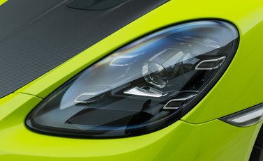 Porsche Cayman GT4 RS (718) 32