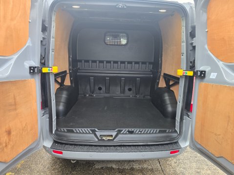Ford Transit Custom 300 LIMITED DCIV ECOBLUE 7