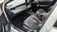 Toyota Corolla 2.0 VVT-h Excel Hatchback 5dr Petrol Hybrid CVT Euro 6 (s/s) (184 ps) 31