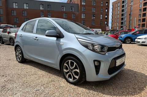Kia Picanto WAVE. 6 MAIN DEALER SERVICES.. ONLY ONE OWNER.. REVERSING CAMERA.. A/C 7