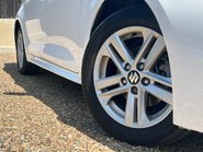 Suzuki Swace MOTION 13