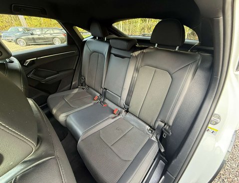 Audi Q3 1.5 TFSI CoD 35 Black Edition Sportback 5dr Petrol Manual Euro 6 (s/s) (150 37