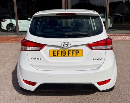 Hyundai ix20 1.6 ix20 SE Nav MPI Auto 5dr 6