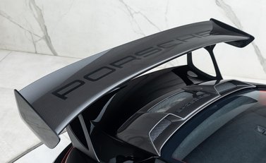 Porsche 911 (991) GT2 RS Weissach 50