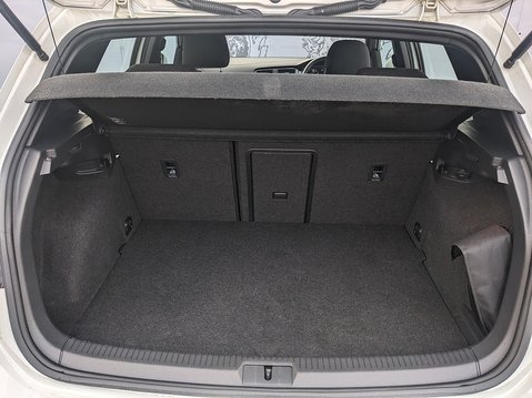 Volkswagen Golf GTE DSG 19