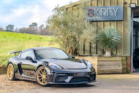 Porsche 718 Cayman GT4 2