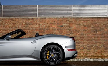 Ferrari California T 28