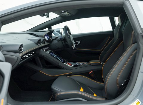 Lamborghini Huracan LP640-4 EVO 11