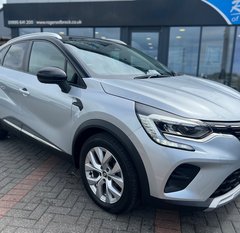 Renault Captur ICONIC 1.0 TCE 4