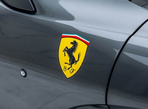 Ferrari 812 Competizione 67