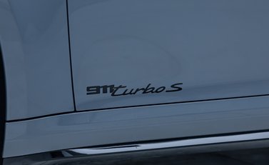 Porsche 911 Turbo S (992) 43