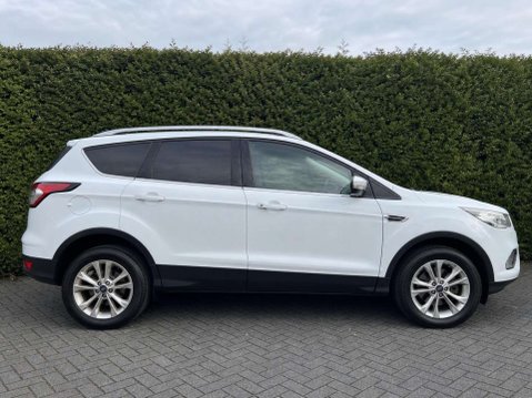 Ford Kuga 1.5 TDCi Titanium SUV 5dr Diesel Manual Euro 6 (s/s) (120 ps) 6