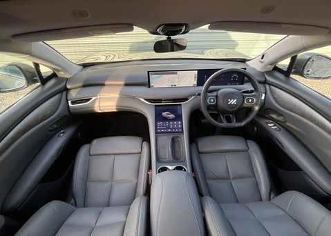 MG IM6 100kWh LAUNCH EDITION AWD 13