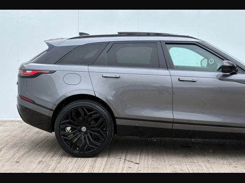 Land Rover Range Rover Velar 2.0 Range Rover Velar R-Dynamic HSE D240 Auto 4WD 5dr 13