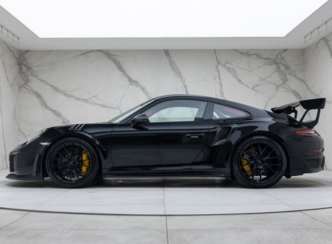 Porsche 911 (991) GT2 RS Weissach 2