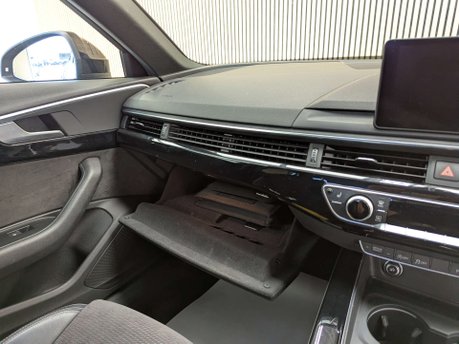 Audi A4 2.0 A4 Black Edition 35 TFSI 4dr 68