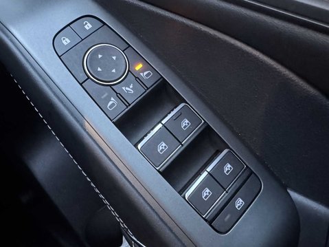 Nissan Qashqai N-Connecta DIG-T 11