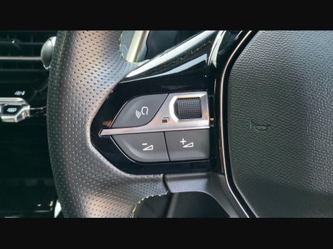 Peugeot 2008 PURETECH EAT8 S/S GT 16
