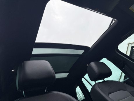 Volkswagen Tiguan 2.0 TDI R-Line Euro 6 (s/s) 5dr 3