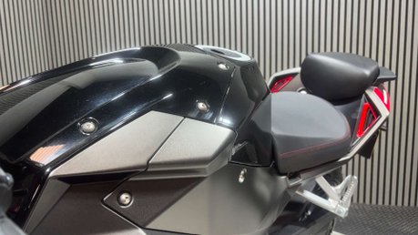 Hyosung GD 2016 ONLY 1K 250CC SPORTS BIKE LIGHTWEIGHT LONG MOT 24
