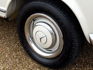 Mercedes-Benz SL Series 230SL Pagoda 35