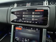 Land Rover Range Rover WESTMINSTER BLACK MHEV 68