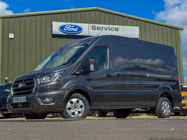 Ford Transit LWB L3H2 Med Roof Limited 350 Air Con Alloys Camera Nav Sensors EURO 6 1