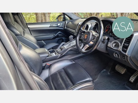 Porsche Cayenne 3.6T V6 GTS SUV 5dr Petrol TiptronicS 4WD Euro 6 (s/s) (440 ps) 17