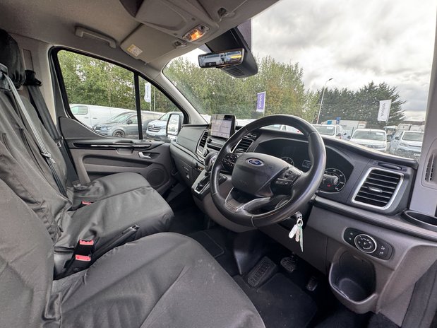 Ford Transit Custom Crew Cab AUTO SWB L1H1 Low Roof Limited 320 Air Con Alloys H/Seats EURO 6 19