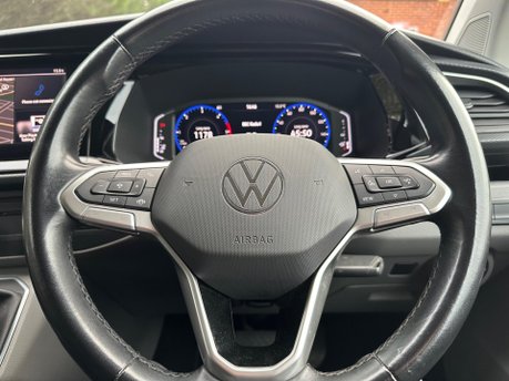 Volkswagen Transporter 2.0 BiTDI T32 Sportline Black Edition Kombi DSG FWD SWB Euro 6 (s/s) 5dr 