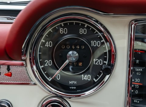 Mercedes-Benz 280 SL W113 Pagoda 27