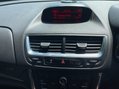 Vauxhall Mokka 1.6 Exclusiv 2WD Euro 5 (s/s) 5dr 23