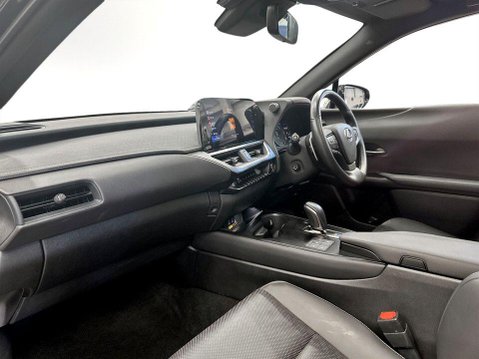 Lexus Ux 300e 72.8kWh Takumi SUV 5dr Electric Auto (204 ps) Sat Nav 15