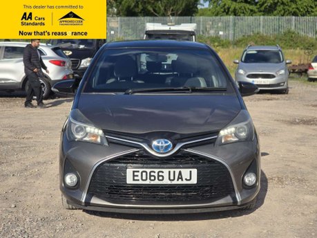 Toyota Yaris 1.5 VVT-h Design Hatchback 5dr Petrol Hybrid E-CVT Euro 6 (101 ps) 2